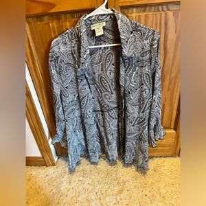 Women’s Stylish Black & White, Size Large. Used in good condition.